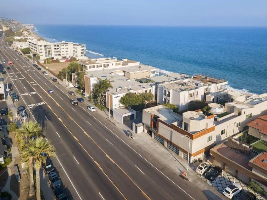 Malibu Sand Carbon Beach Suites 외부 사진