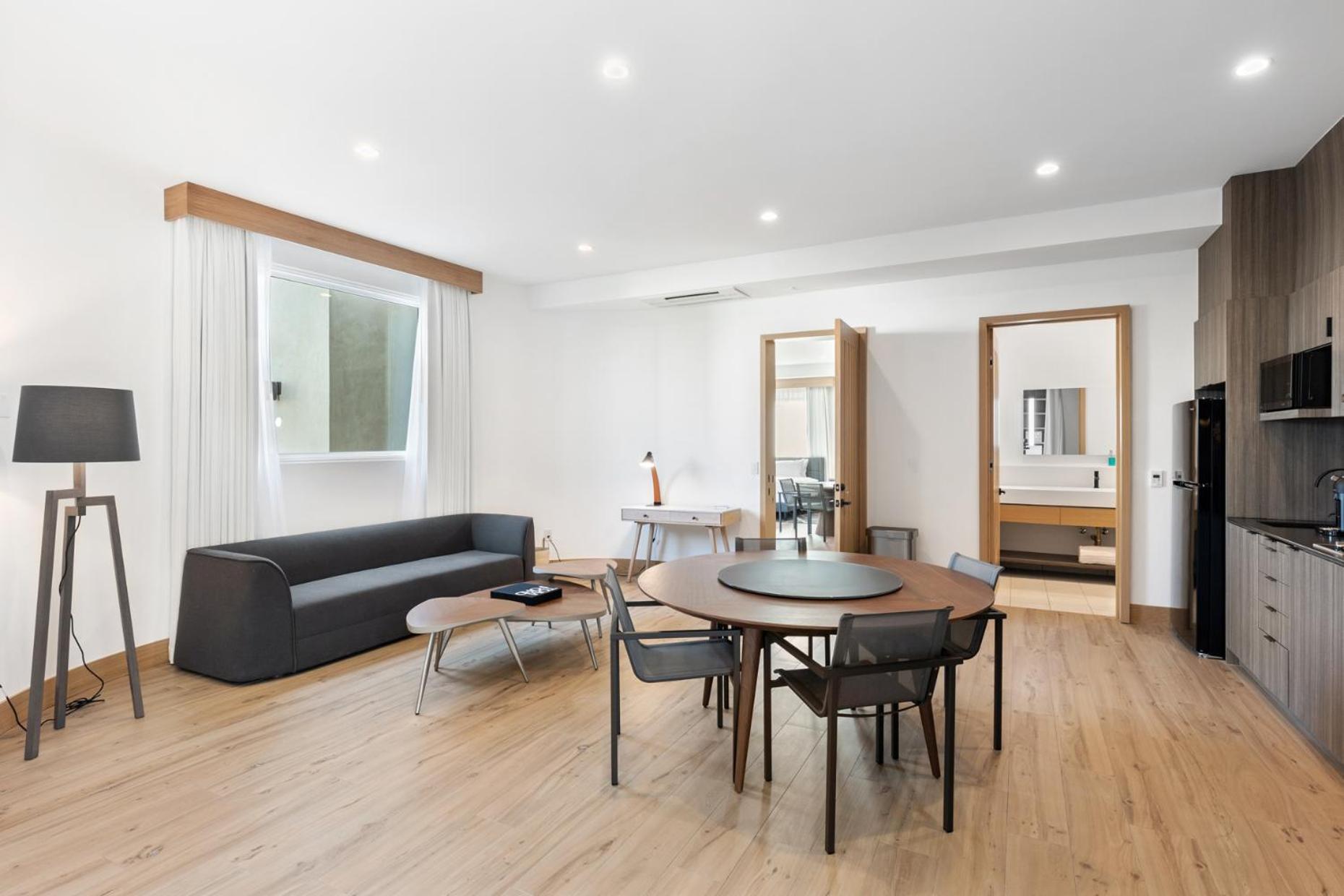 Malibu Sand Carbon Beach Suites 외부 사진