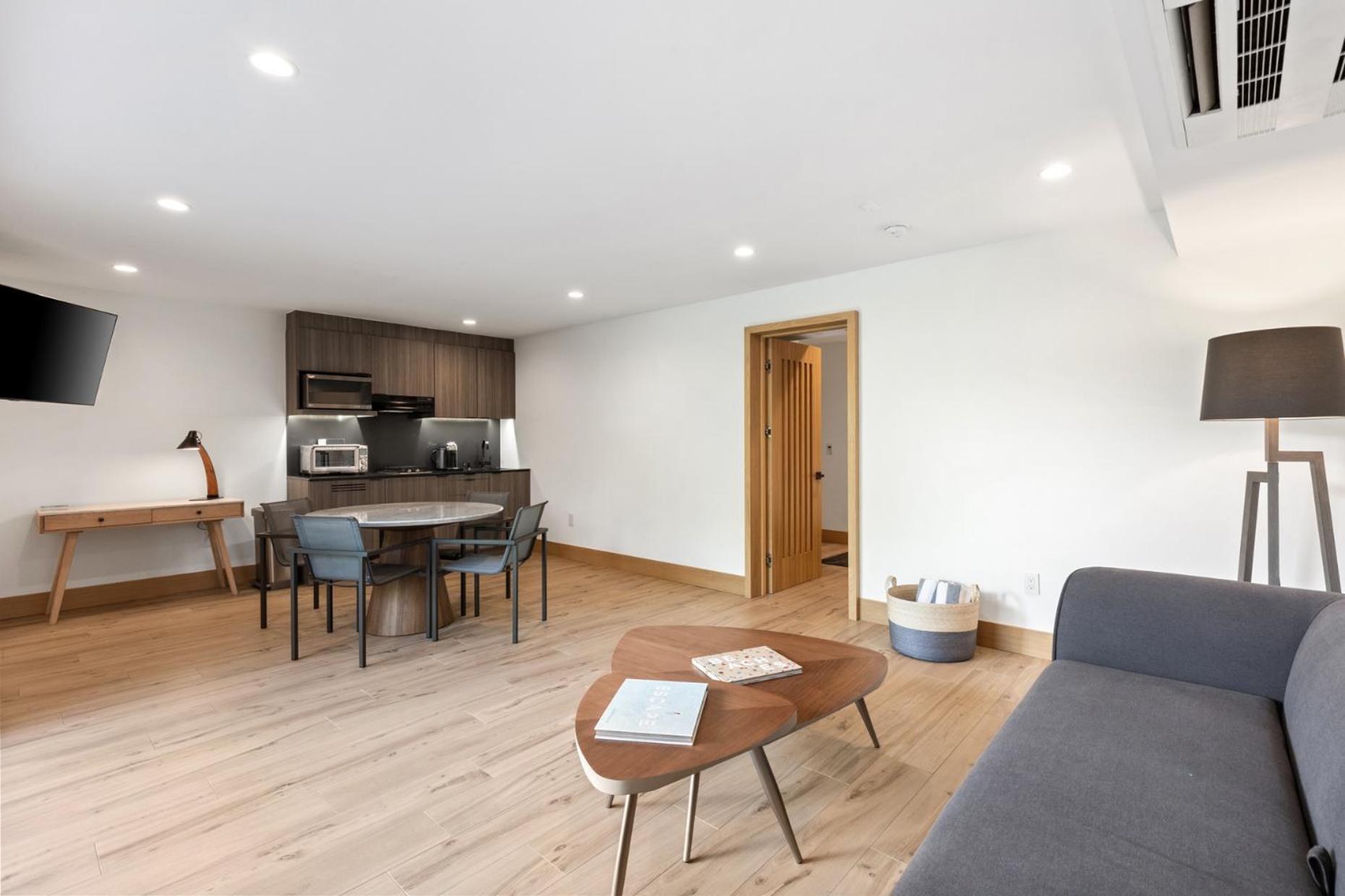Malibu Sand Carbon Beach Suites 외부 사진