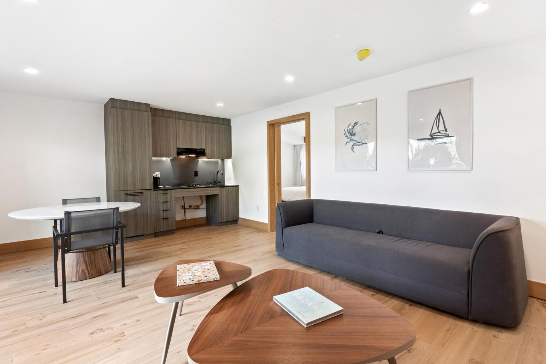 Malibu Sand Carbon Beach Suites 외부 사진