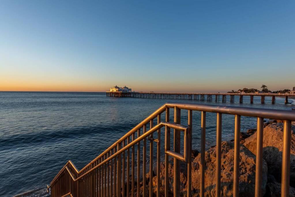 Malibu Sand Carbon Beach Suites 외부 사진